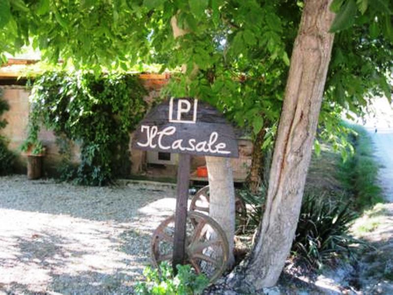 Il Casale Bed & Breakfast Poggibonsi Bagian luar foto