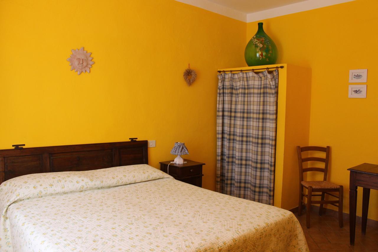 Il Casale Bed & Breakfast Poggibonsi Bagian luar foto