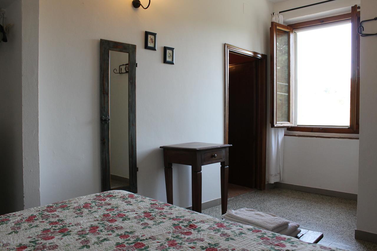 Il Casale Bed & Breakfast Poggibonsi Bagian luar foto